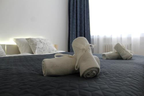 Golden Valley Apartment