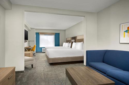 Holiday Inn Express Hotel & Suites Greensboro - Airport Area, an IHG Hotel