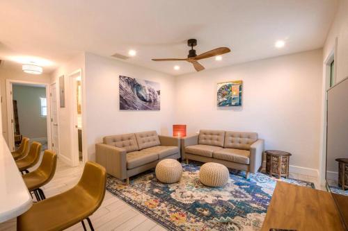 TOP RATED! Buddhas Bungalow, near Flagler & Beach in New Smyrna Beach, USA