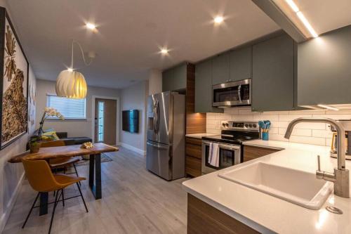 NEW! Chic & Cozy Lantana near the Beach & Flagler, New Smyrna Beach (foto 6)