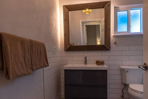 NEW! Chic & Cozy Lantana near the Beach & Flagler, New Smyrna Beach (foto 7)