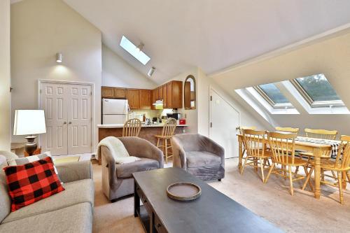 Pico Mountain Condo E306 condo in Killington, USA