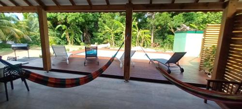 Balcony/terrace, Sous les manguiers in Pointe-Noire