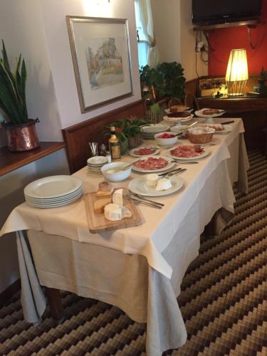 Food and beverages, Hotel Belvedere Ranco in Ranco
