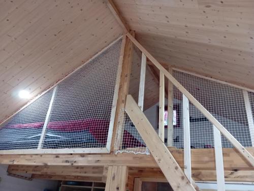 La p'tite maison bois du hérisson (La p'tite maison bois du herisson) in Menetrux-en-Joux