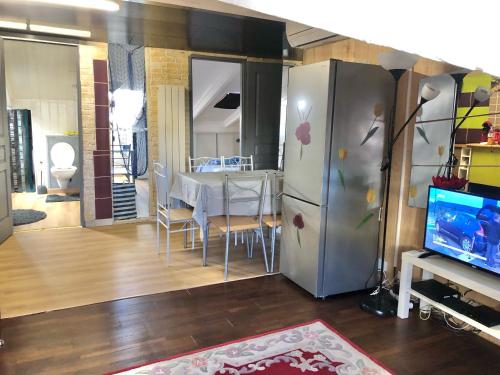 Apt 2-3 pces dans le Carre d Or a 290 m des plages, Nice (fotografie 6)