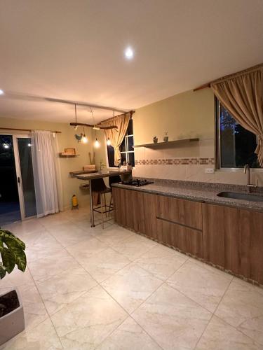 Kitchen, Casa de Ali in Cerritos