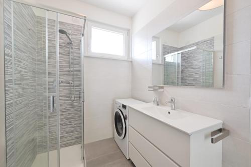 Two-Bedroom Apartment image 6