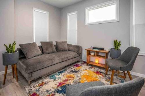 Staying Comfortable in Central Columbus, Pet Friendly, 30 Day Min Stay