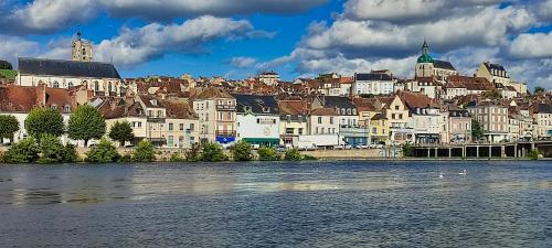 Kilátás, Logement spacieux centre Joigny 4 à 6 pers - Zen 2 (Logement spacieux centre Joigny 4 a 6 pers - Zen 2) in Joigny