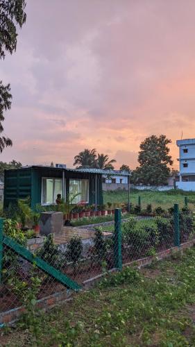 Jungle Cabin close by sea - image 3
