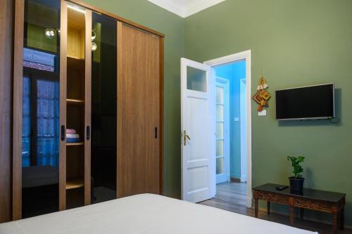 The place4 Downtown Nest apartment