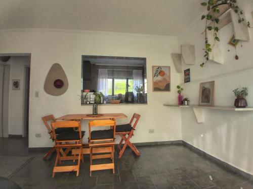 Facilities, Apartamento em Guaruja Praia do Tombo, 300mts do mar - TOMBO BEACH HOST near Quiosque Dinho's