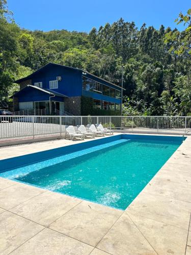 Vila dos pássaros,Quarto 05