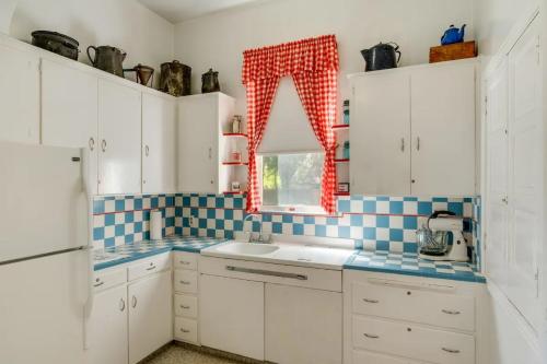 Lodi Hill House Bed and Breakfast - image 12