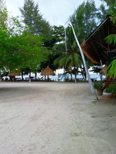 Bintan Brzee Beach in Bintan Island - Bungalow 5 in Teluk Bakau