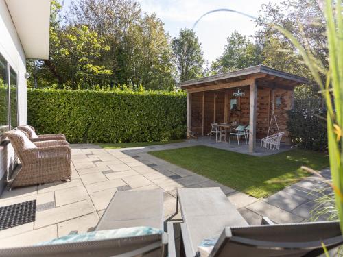 Beachside holiday home in Kamperland with garden Beachside holiday home in Kamperland with garden