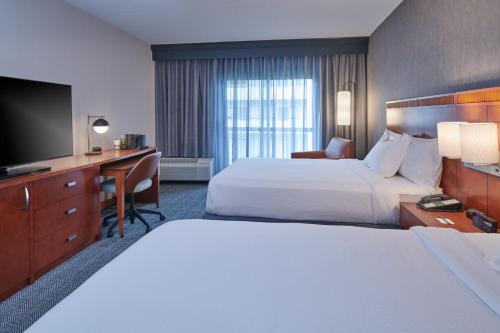 1 queen bed