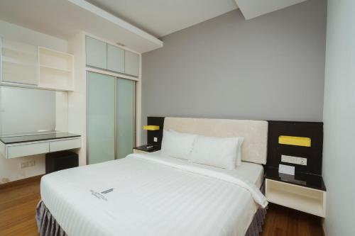 Three-Bedroom Apartment image 9