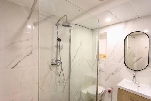 FLC-PANIER- OLD PORT 500m - T3- 2 Bedrooms -Maxi 6 Guests, Marsella (foto 6)