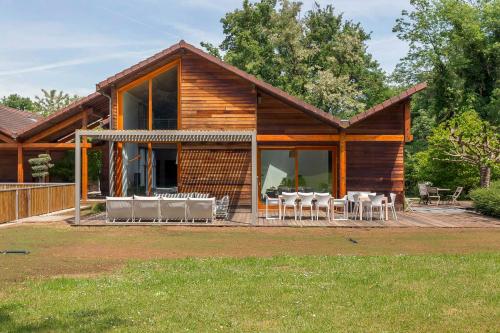 Létesítmények, MAISON GAÏA (MAISON GAIA) in Hières-sur-Amby