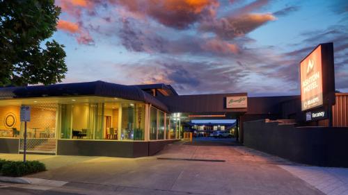 入口, Ashton Motel in 庫瑪