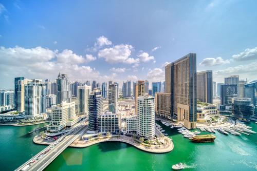 Enticing space With Marina View Near the Beach!, Dubai
