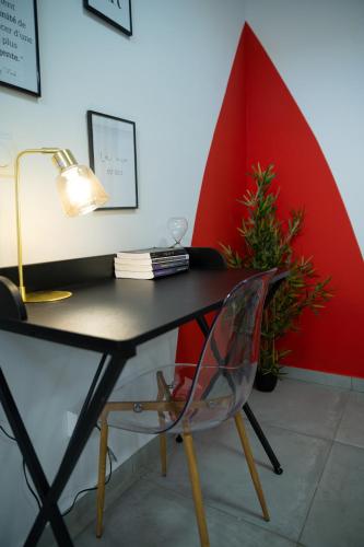 Facilities, L'elegance Citadine - T2 55m2, salon climatise pres de McDonald in Cayenne