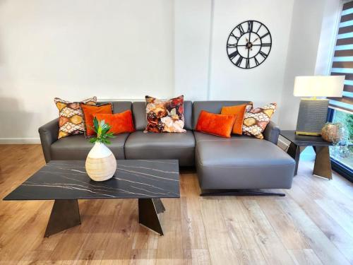 Hutchcomb Villa, 4 Bed Luxury House,Oxford+Parking in 北欣克西