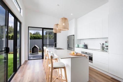 Saoire - Pet Friendly - 5 Mins Walk to Beach in 저비스 베이