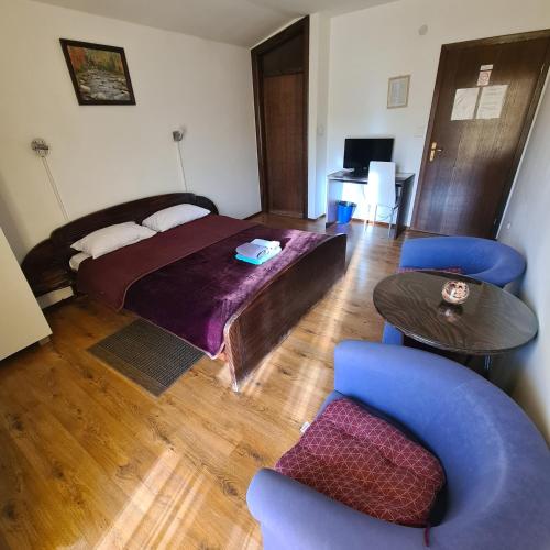 Guesthouse Kod mosta in 卡洛瓦克