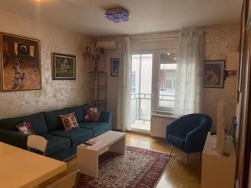 Art-Inspired, Cozy Apartment - Location saisonnière - Vračar (historical)