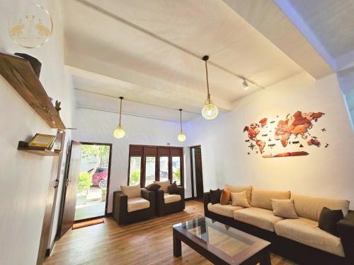 Galle Face Terrace Hostel by Tourlux