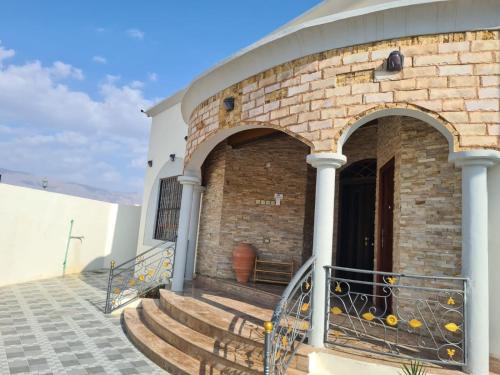 Mountain Balcony House, Nizwa