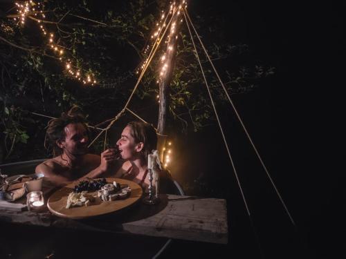 Vakantiewoning met sauna & hottub en zwempoel op Natuurterrein