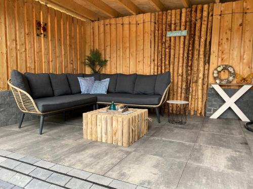 Bungalow Scheldezicht in Zeeland dicht bij zee in Tholen