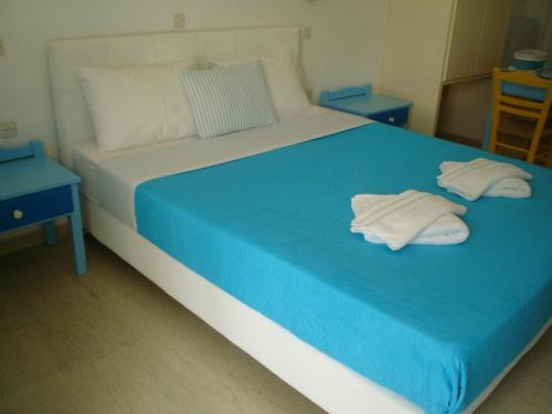 Standard Studio with Terrace (3 Adults) room in Ikonomakis Apartments