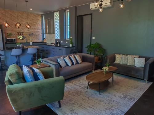 New Chapter House, 3 big bedroom, 1.5 km to centre, Pai