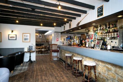 Pass the Keys Modern en-suite room in country PubRestaurant 4 Pass the Keys Modern en-suite room in country PubRestaurant 4