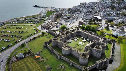 Pass the Keys Modern en-suite room in country PubRestaurant 4 Pass the Keys Modern en-suite room in country PubRestaurant 4