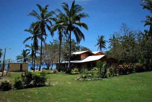 White Sandy Beach-Best Manta Snorkeling