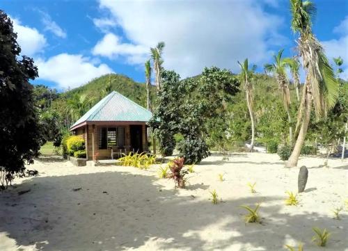 White Sandy Beach-Best Manta Snorkeling