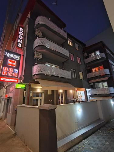 Bed and Breakfast Majesty - Accommodation - Niš