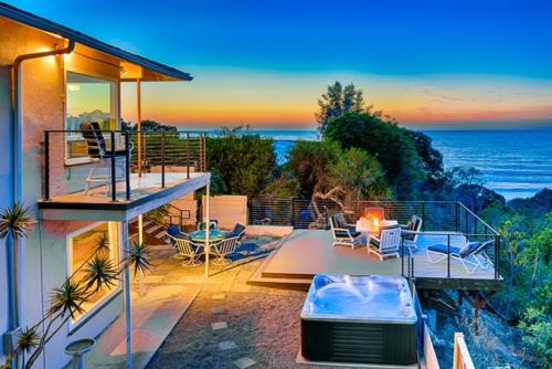 Endless Vistas On The Cove Perfection - Spa, Pet-Friendly, Stunning Views, Large Parking & AC