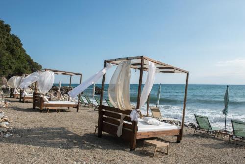 La Baia Guest House in 카리차 (에브리메니)