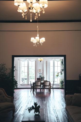 HOSTAL CRUZ CHICA in 拉昆布雷
