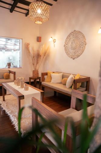 HOSTAL CRUZ CHICA in 拉昆布雷