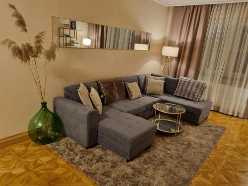  Villa with private Sauna and Jacuzzi, 8 min from Schloss Schöbrunn in Wien