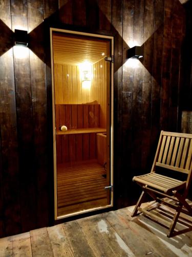 Saun, Twin Cabins / Cabanele Gemene in Comuna Pârteștii De Jos