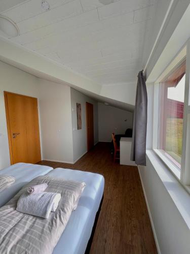 Guesthouse Nypugardar - image 10